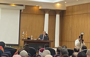 محافظ بورسعيد: 1400 مواطن فقط تقدموا للحصول على شقة من أصل 2800 وحدة سكنية 