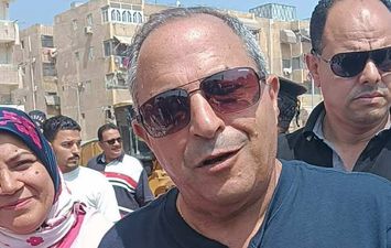 محافظ بورسعيد :  عاوز  تشتم المحافظ أشتم يا سيدى بس بالراحة على بلدكم فى  السوشيال  ميديا شوية 
