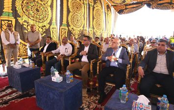 وزير الإسكان 