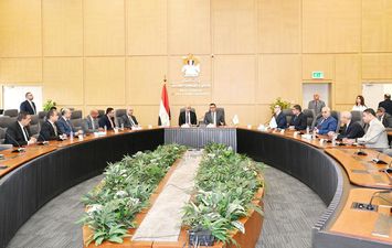 وزير الإسكان 