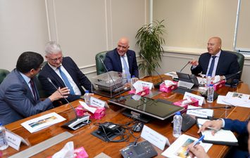 وزير الصناعة 