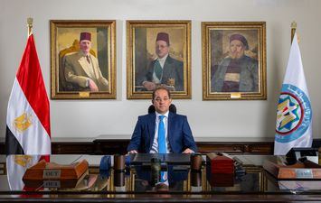 وزير المالية 