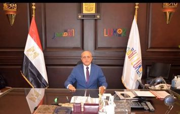 محافظ الأقصر