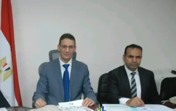 اللجنة 