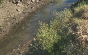 نقص مياه الري بقرية النواهض في قنا 