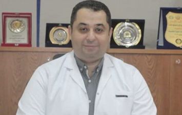 الدكتور أحمد صادق وكيل وزارة الصحة الجديد بقنا 