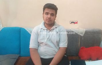 أحمد عمرو، طالب يحصل على 44% بالثانوية العامة 