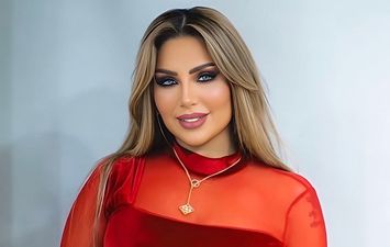 الإعلامية سارة خليفة 