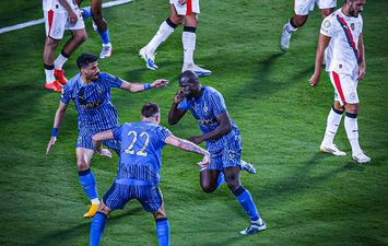 الهلال ومانشستر سيتي 