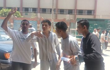 جانب من الامتحان 