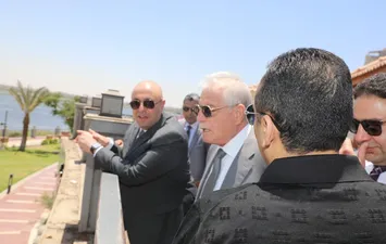 جانب من الزيارة 