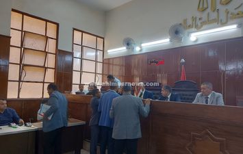 جانب من تلقي طلبات الترشح
