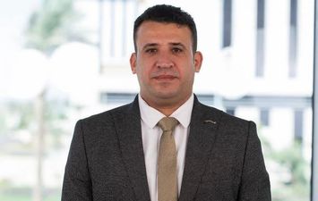 عمرو فتوح 