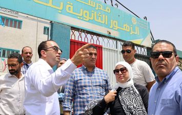 نائب محافظ الإسماعيلية يتفقد لجان الانتخابات 
