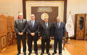 نقيب المحامين ووزير العدل