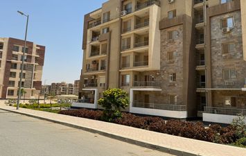 وزير الإسكان 
