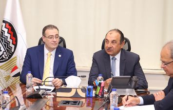 وزير قطاع الاعمال