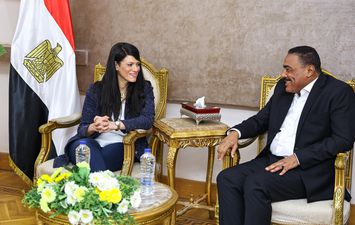 وزيرة التخطيط والتعاون الدولى ومحافظ مطروح