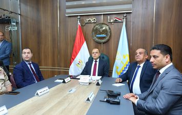 جانب من متابعة سير انتخابات مجلس الشيوخ 
