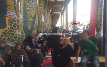 إقبال كبير من المواطنين على لجان الانتخابات 