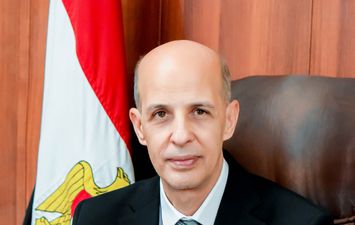 الدكتور طارق على رئيس جامعة بنى سويف 
