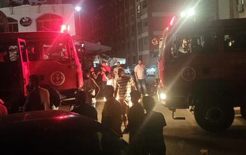 السيطرة على حريق ميكروباص بشارع طرح البحر السياحي ببورسعيد