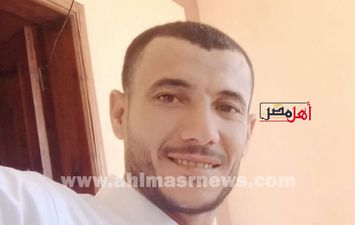 الشاب