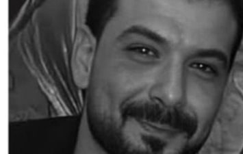 الموظف المتوفى 