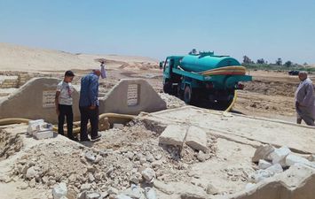 تسرب المياه الجوفية بمقابر ميدوم 