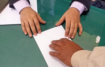 طريقة برايل للمكفوفين 