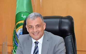 محافظ الإسماعيلية  