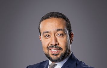 محمد نصر الرئيس التنفيذي للشركة المصرية للاتصالات 