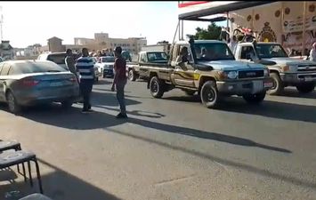 مسيرات بالسيارات بالعلمين 