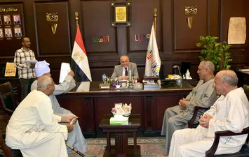 اللقاء