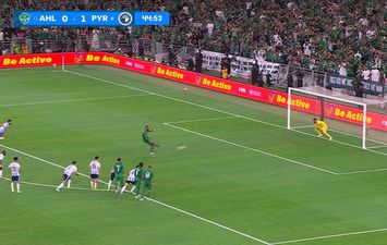 بيراميدز والأهلي السعودي 