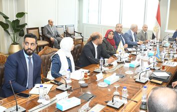 اجتماعات وزارة الإسكان 