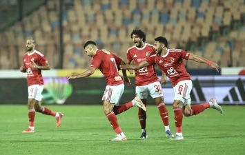 الأهلي وسيراميكا كليوباترا 