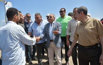  بورسعيد يستمع لمطالب أهالي جنوب بورسعيد ويستجيب لعدد منها