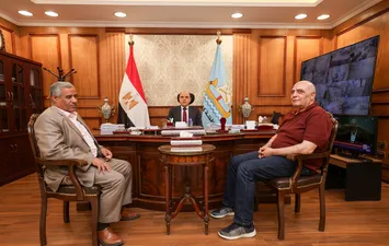 جانب من الاجتماع 