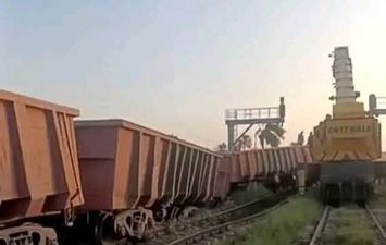 خروج 7 عربات طفل بقطار بنى سويف 