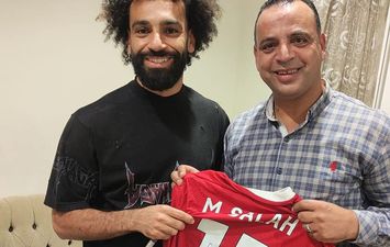 محمد صلاح وخاله
