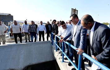 وزير الإسكان 