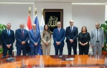 وزير الاتصالات 