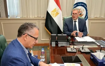 وزير البترول