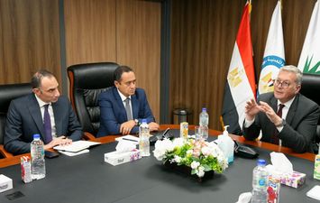 وزير البترول 