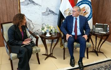 وزير البترول 