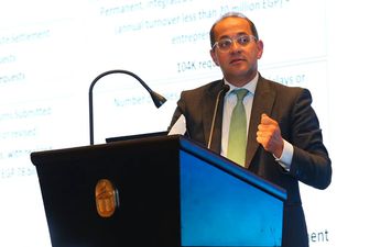 وزير المالية 