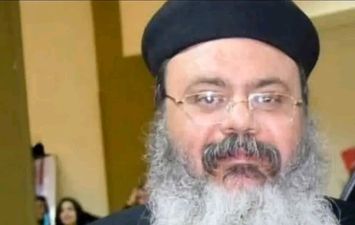الكاهن 
