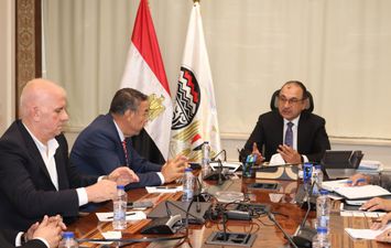 وزير قطاع الاعمال