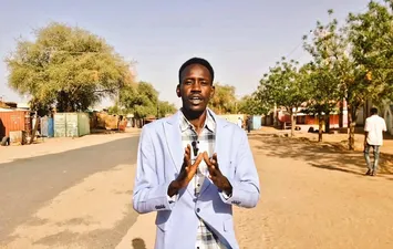 الصحفي معمر إبراهيم